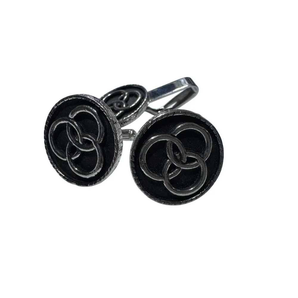 Silver Tone Interlocking Circle Design Cufflinks and Tie Clip Set‎